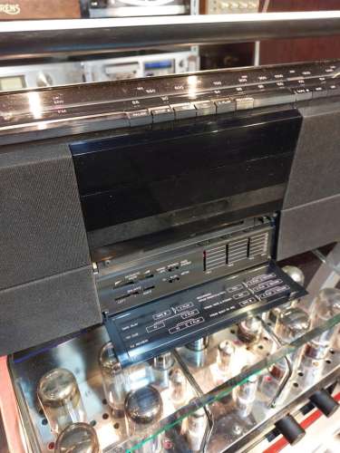 B+O Beosystem 10 tragbares Radio mit Kassette Dänemark 1989 in Alu silber Top Zustand